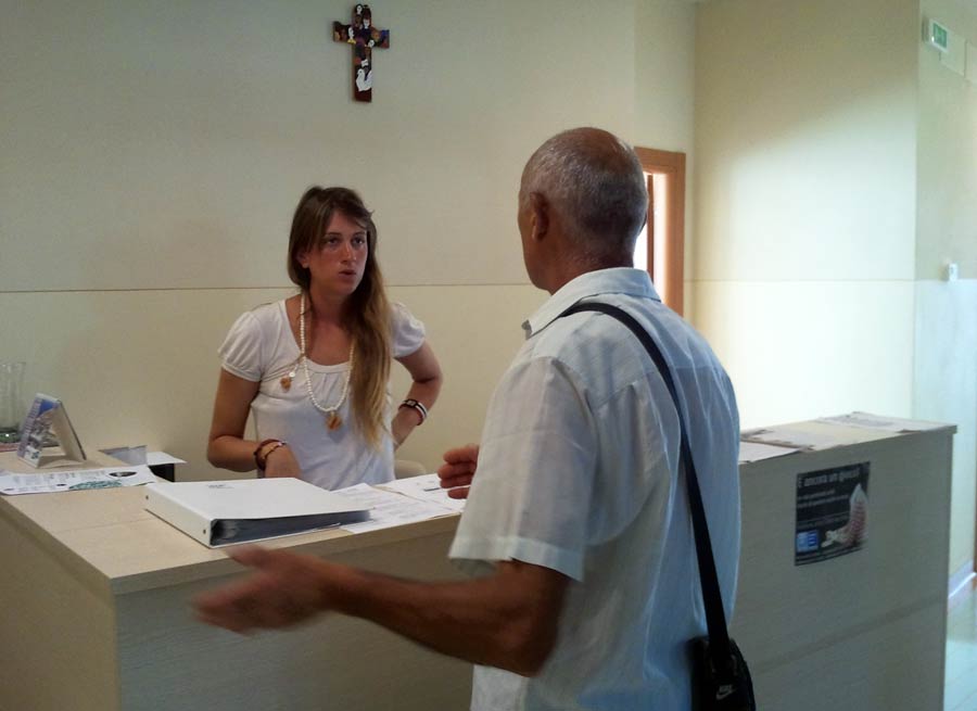 Caritas-front-office Caritas-front-office
