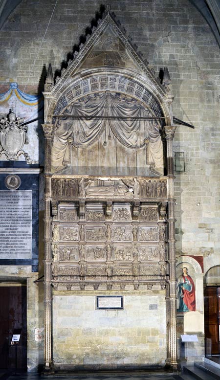 Cenotafio-del-Tarlati-prima-del-restauro-del-2016