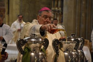 Messa-crismale-olii-santi