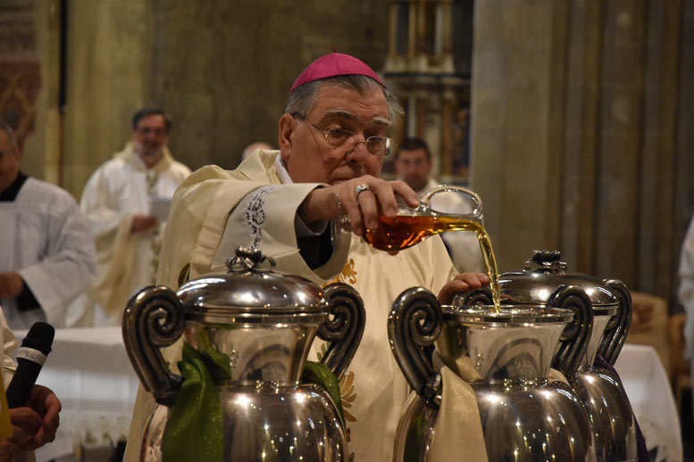 Messa-crismale-olii-santi