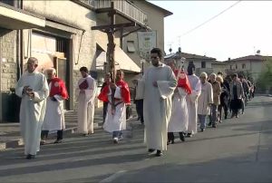 Visita-Pastorale-processione