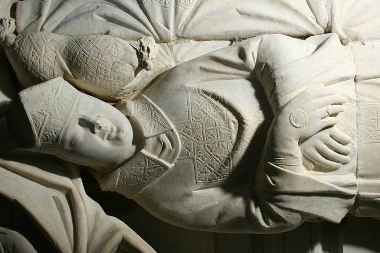 cenotafio-del-Tarlati cenotafio-del-Tarlati