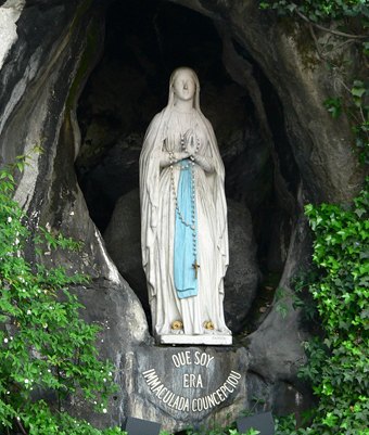 lourdes2 lourdes2
